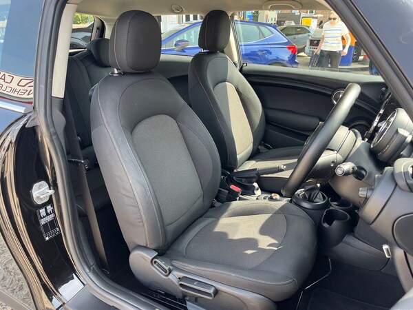 Used MINI Hatch 2018 for sale - 75426483: Photo 3