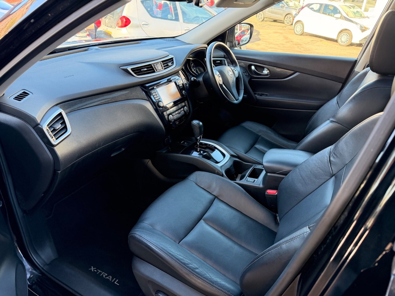 Used Nissan X-Trail 2017 for sale - 77208675: Photo 10