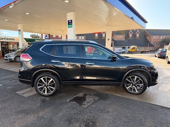 Used Nissan X-Trail 2017 for sale - 77208675: Photo