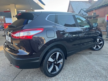 Used Nissan Qashqai 2015 for sale - 77014128: Photo