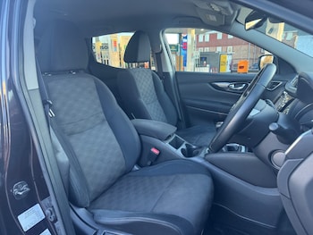 Used Nissan Qashqai 2015 for sale - 77014128: Photo