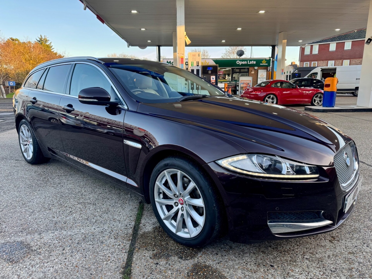 Used Jaguar XF 2014 for sale - 76631163: Photo 6