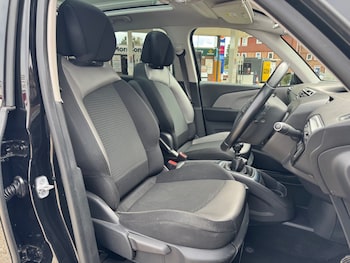Used Citroen C4 2018 for sale - 75910269: Photo 3