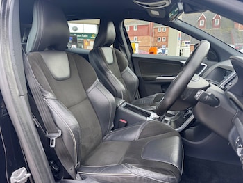 Used Volvo XC60 2015 for sale - 77275180: Photo