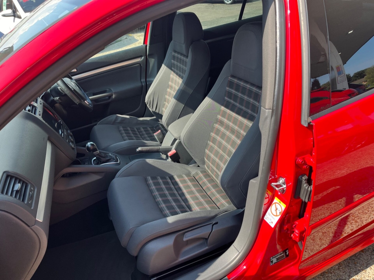 Used Volkswagen Golf 2007 for sale - 77830077: Photo 3