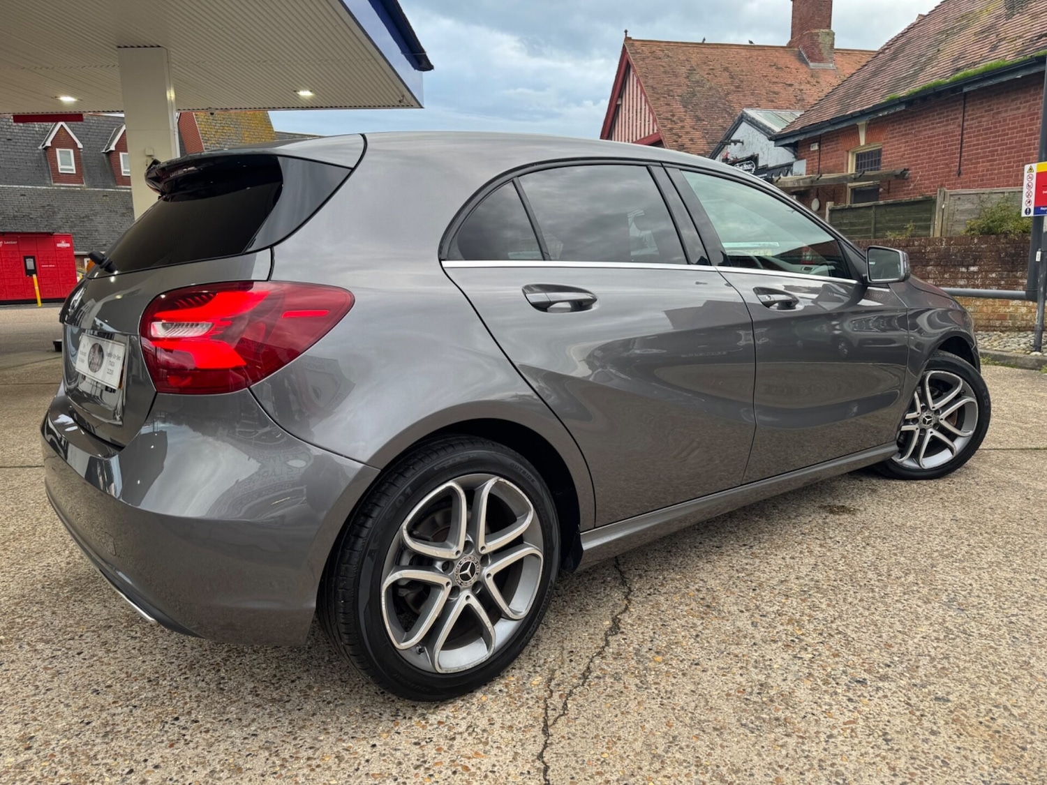 Used Mercedes-Benz A-Class 2018 for sale - 75987386: Photo 2