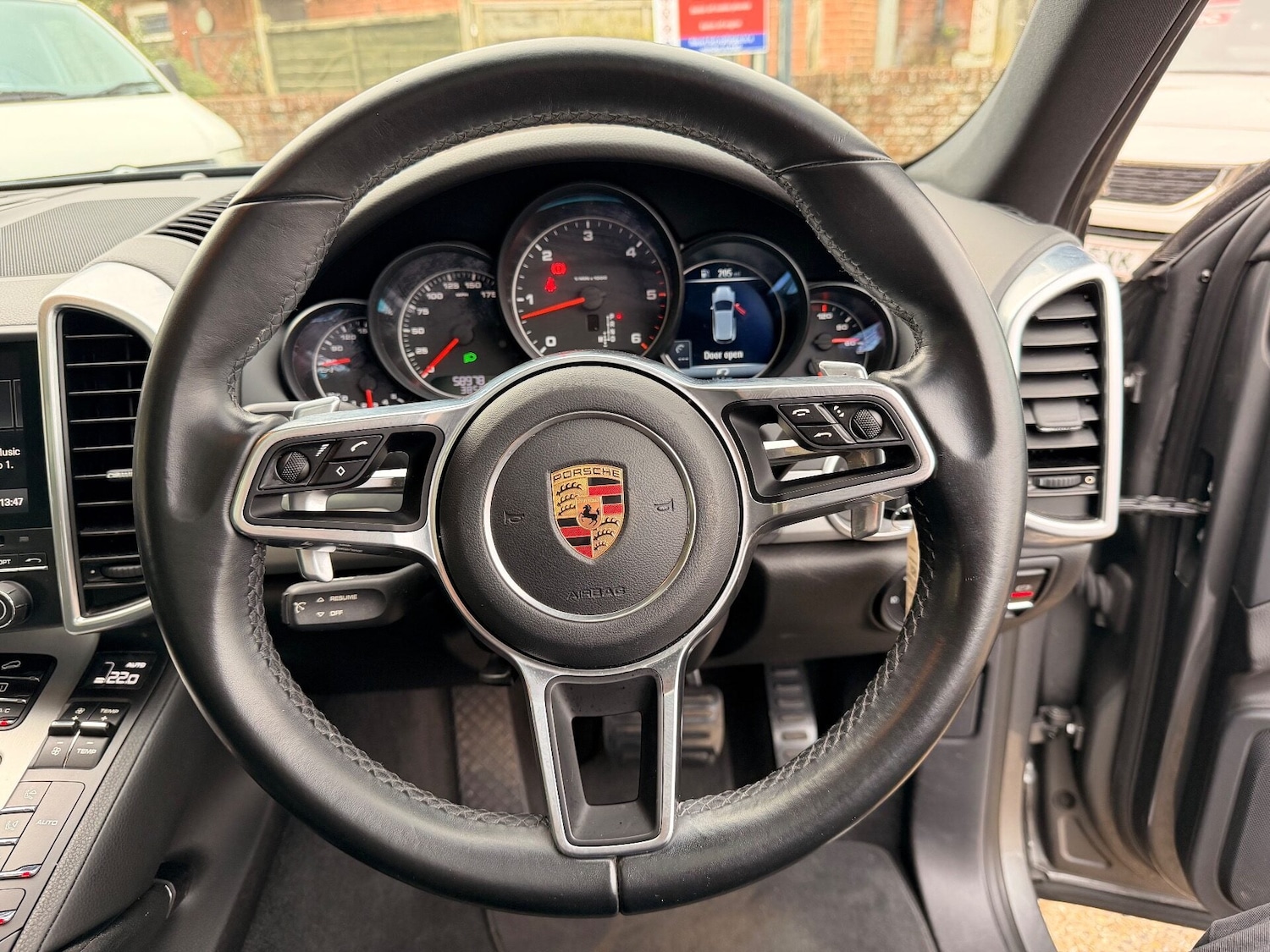 Used Porsche Cayenne 2017 for sale - 76863108: Photo 15