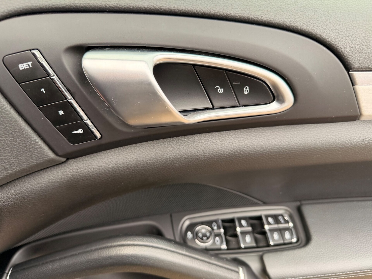 Used Porsche Cayenne 2017 for sale - 76863108: Photo 23