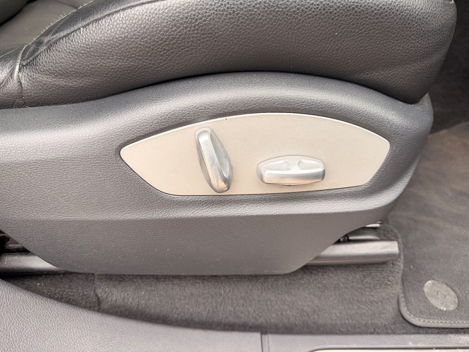 Used Porsche Cayenne 2017 for sale - 76863108: Photo 24