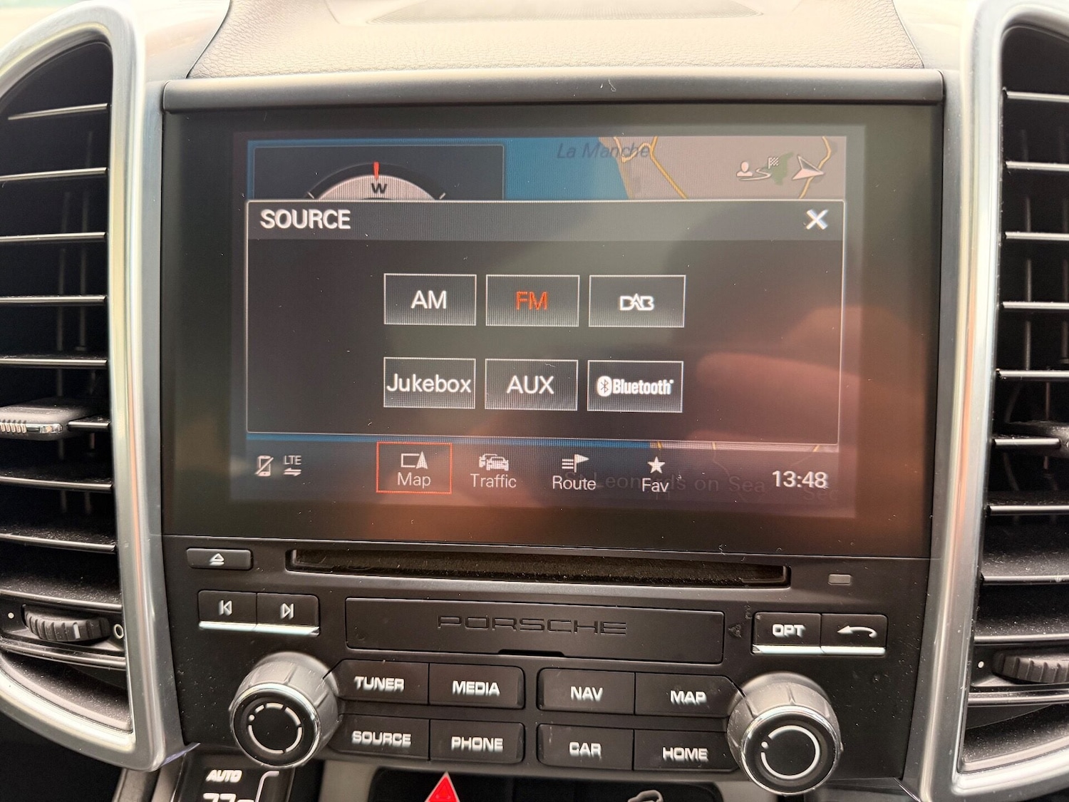 Used Porsche Cayenne 2017 for sale - 76863108: Photo 27