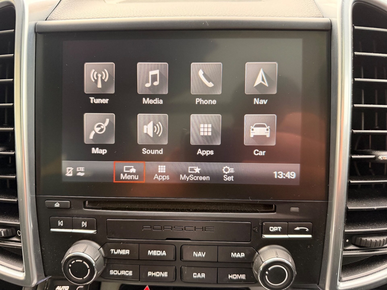 Used Porsche Cayenne 2017 for sale - 76863108: Photo 30