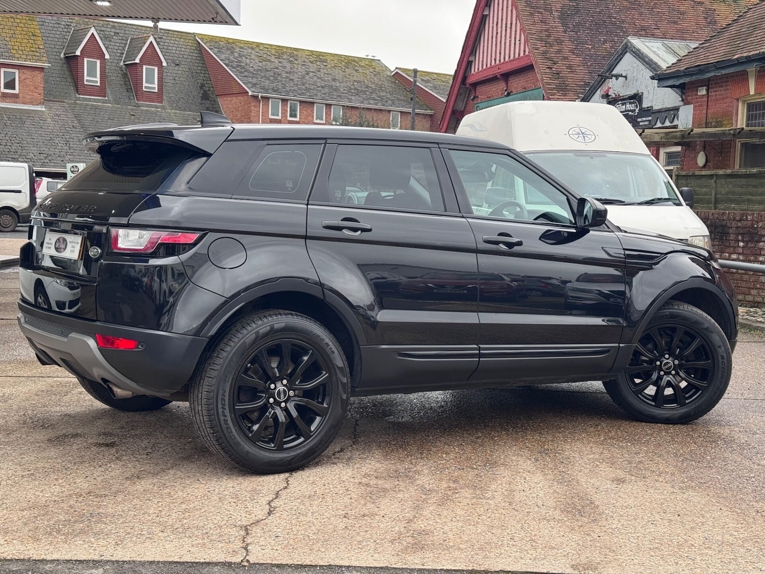Used Land Rover Range Rover Evoque 2017 for sale - 77461306: Photo 2
