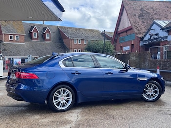 Used Jaguar XE 2015 for sale - 78558360: Photo