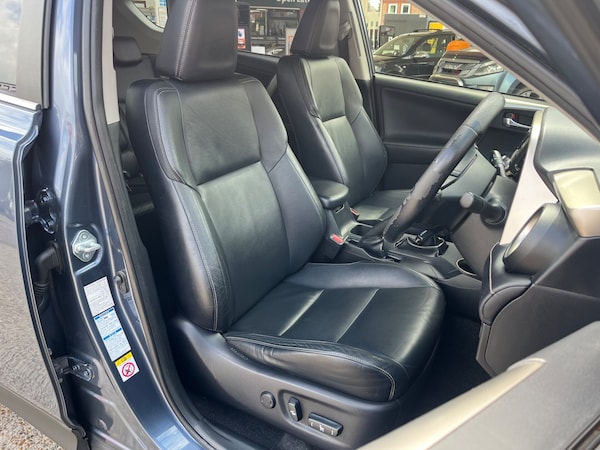 Used Toyota RAV4 2013 for sale - 75426288: Photo 3