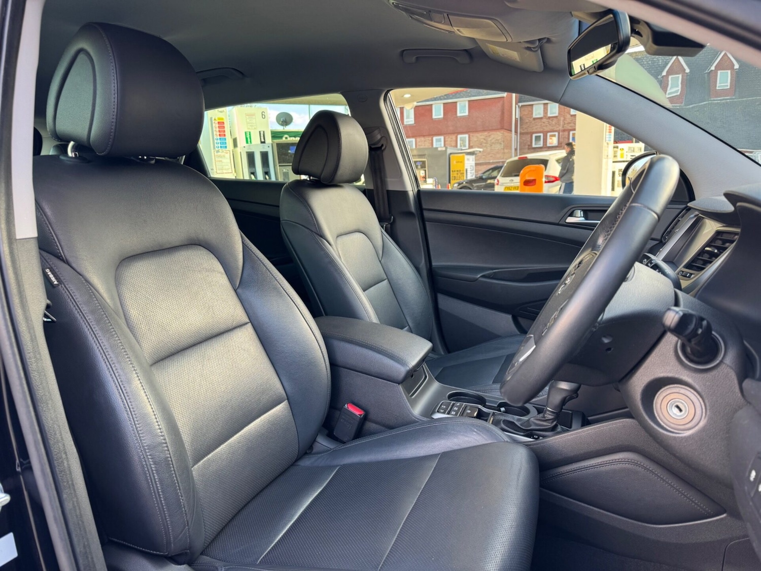 Used Hyundai TUCSON 2017 for sale - 76492274: Photo 3