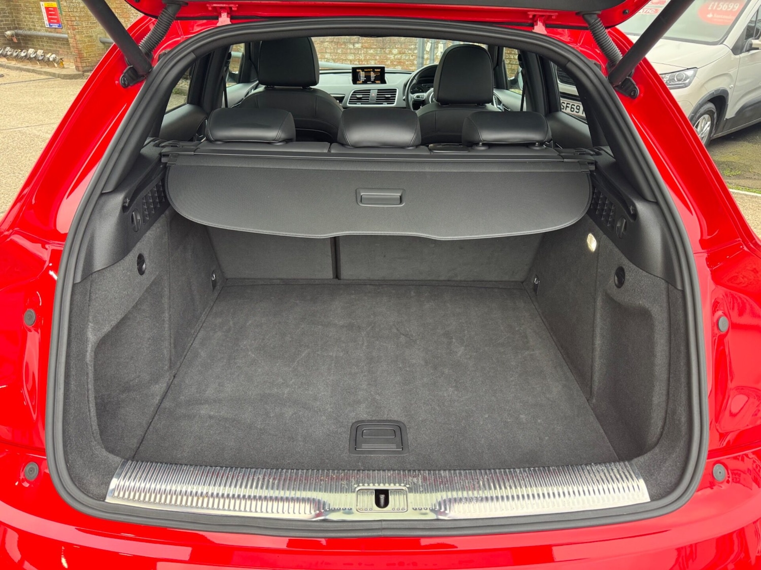 Used Audi Q3 2017 for sale - 76909342: Photo 10