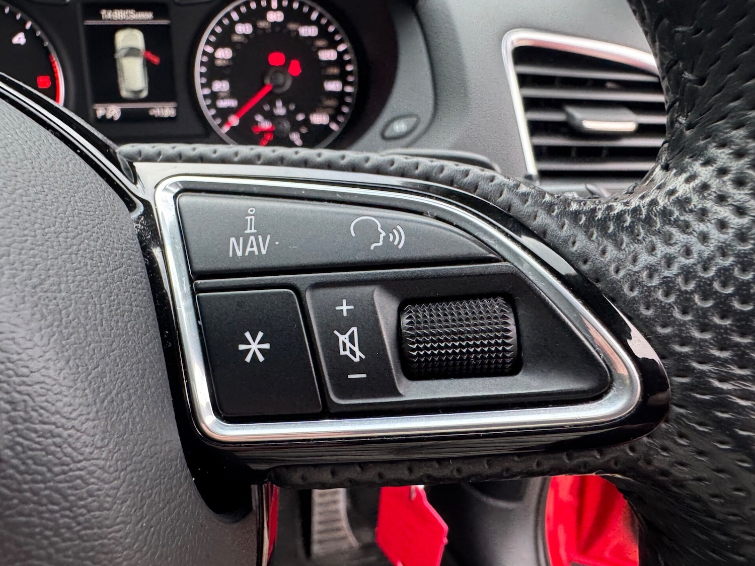 Used Audi Q3 2017 for sale - 76909342: Photo 16