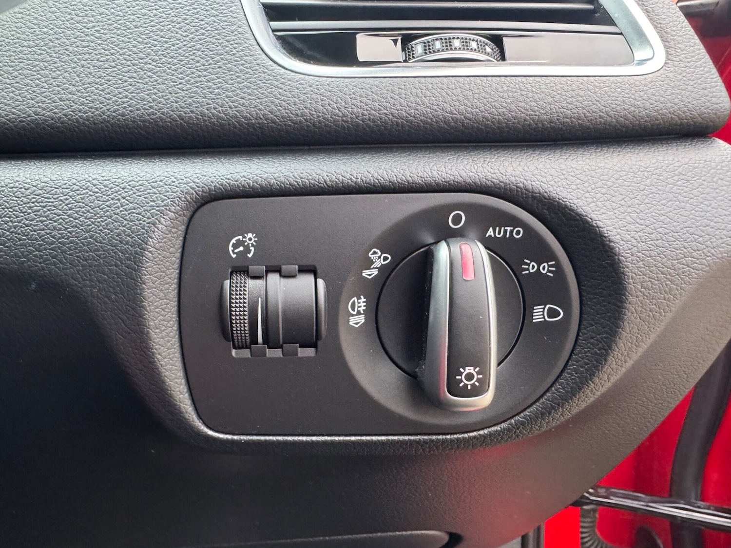 Used Audi Q3 2017 for sale - 76909342: Photo 18