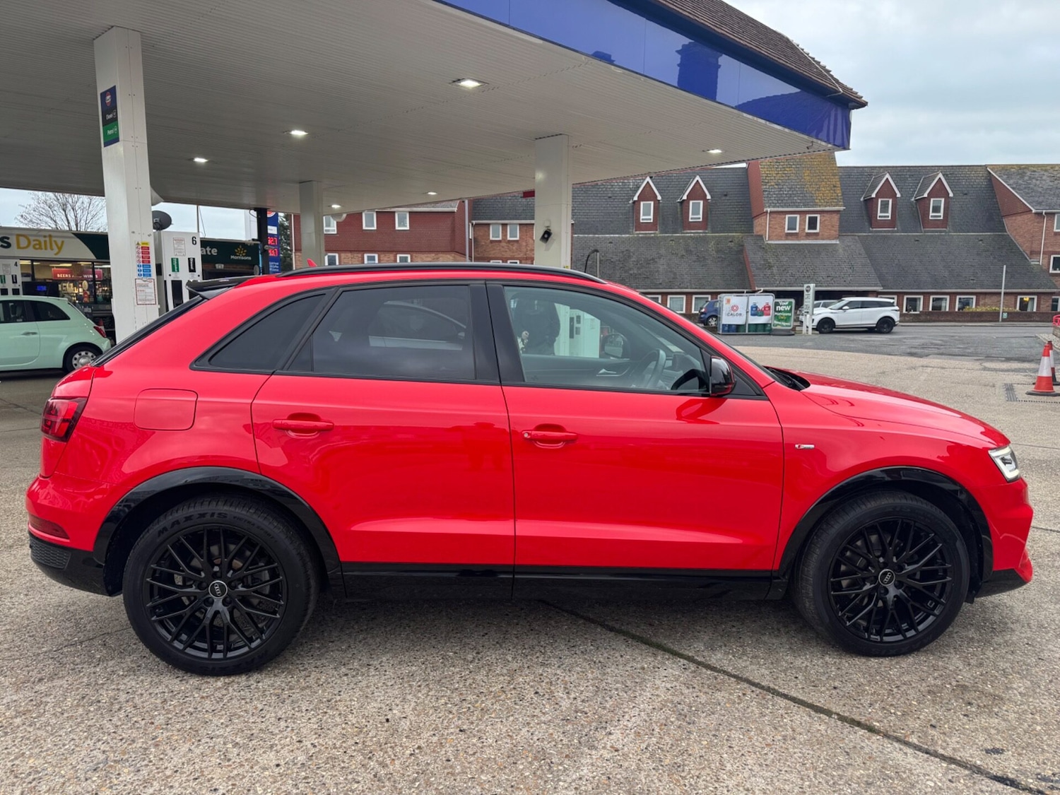 Used Audi Q3 2017 for sale - 76909342: Photo 4