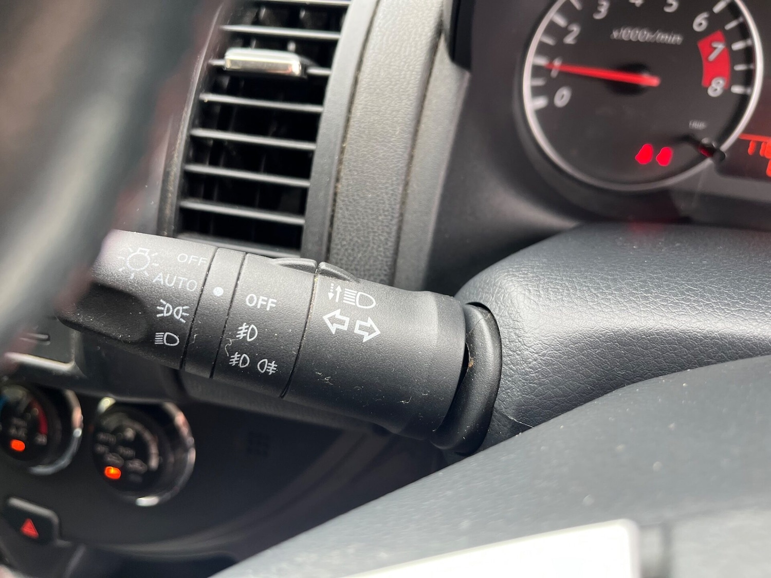 Used Nissan Note 2009 for sale - 76625318: Photo 19