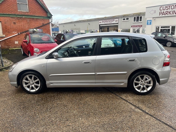 Used Honda Civic 2003 for sale - 76224482: Photo 10