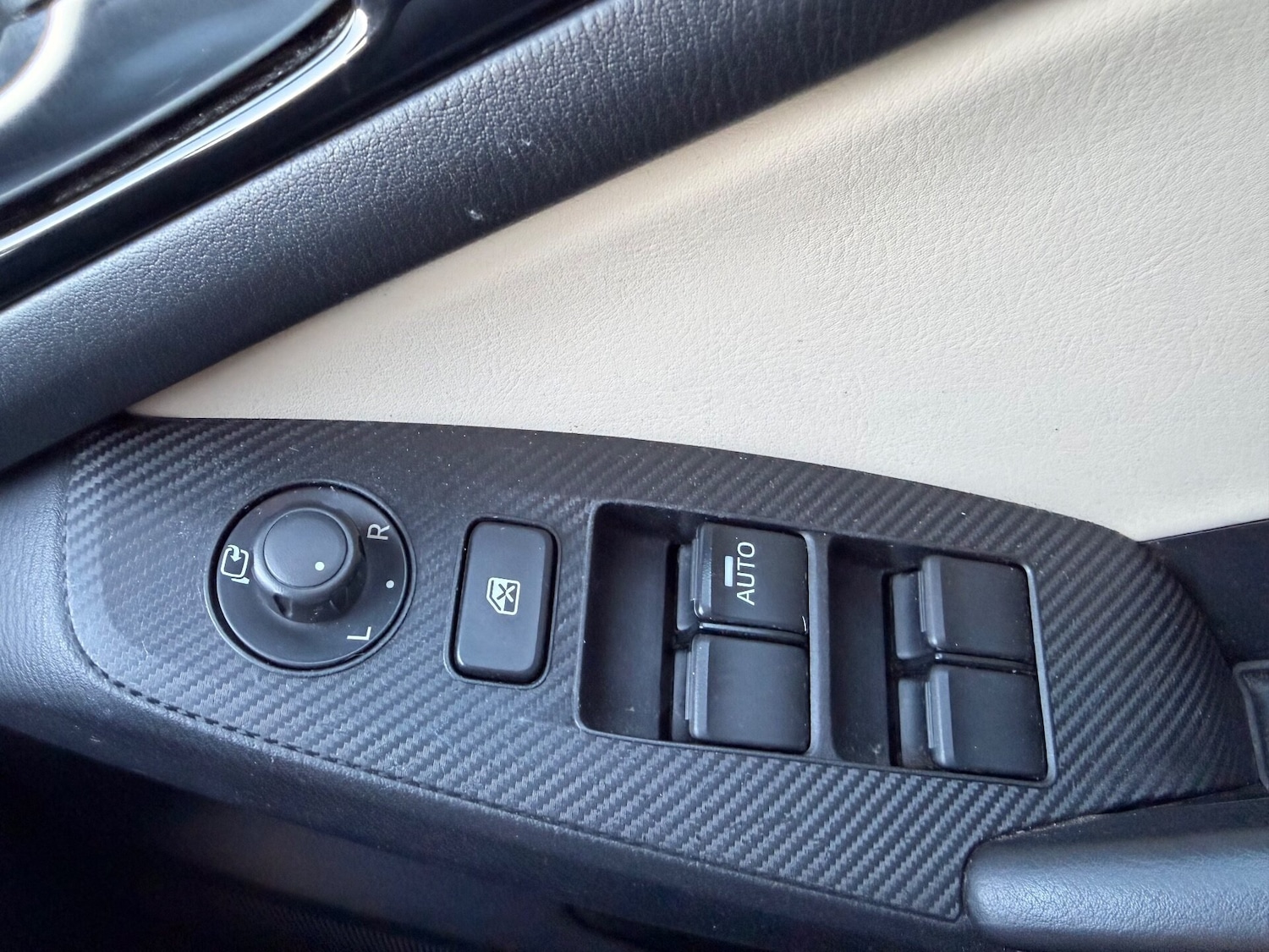 Used Mazda Mazda3 2014 for sale - 76245865: Photo 17