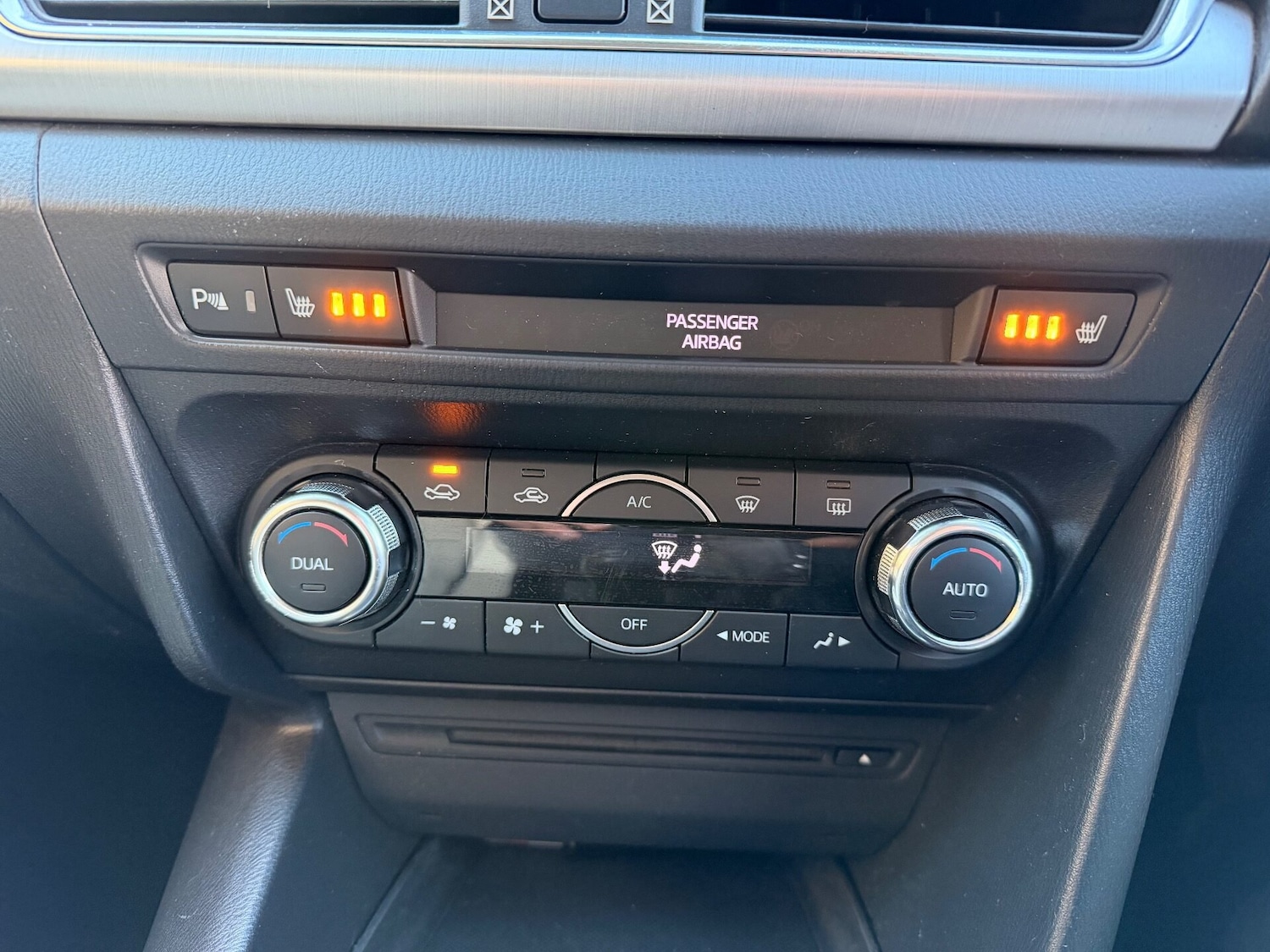 Used Mazda Mazda3 2014 for sale - 76245865: Photo 22