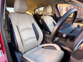 Used Mazda Mazda3 2014 for sale - 76245865: Photo