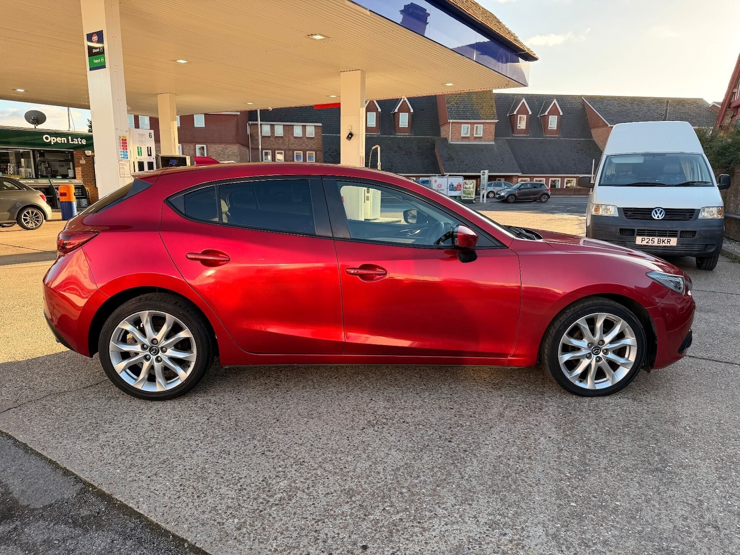 Used Mazda Mazda3 2014 for sale - 76245865: Photo 6