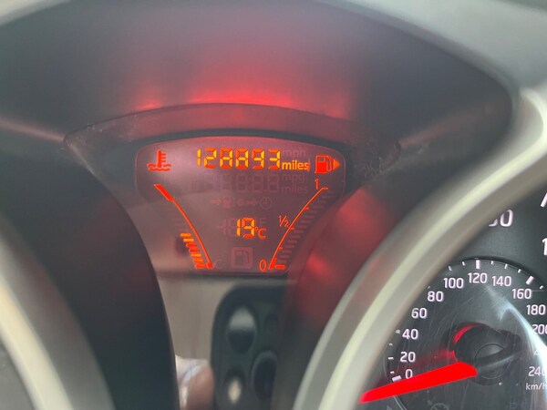 Used Nissan Juke 2013 for sale - 75676649: Photo 26