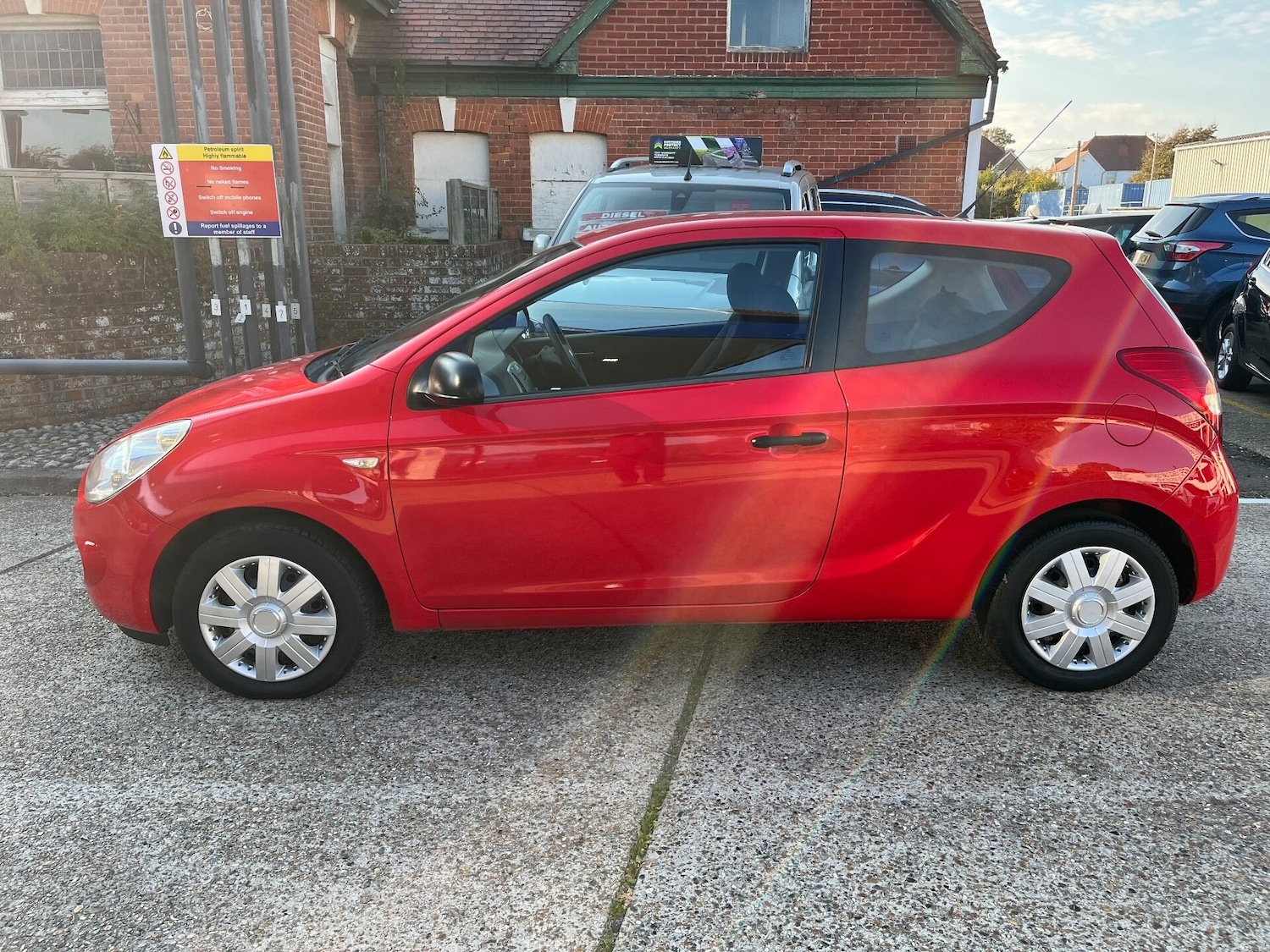 Used Hyundai i20 2009 for sale - 76115668: Photo 2