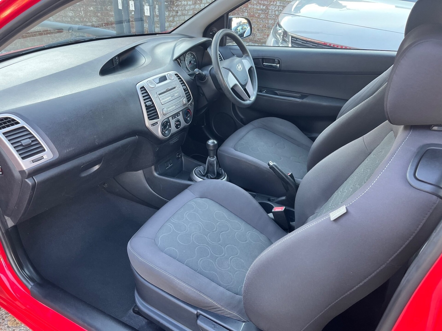 Used Hyundai i20 2009 for sale - 76115668: Photo 6