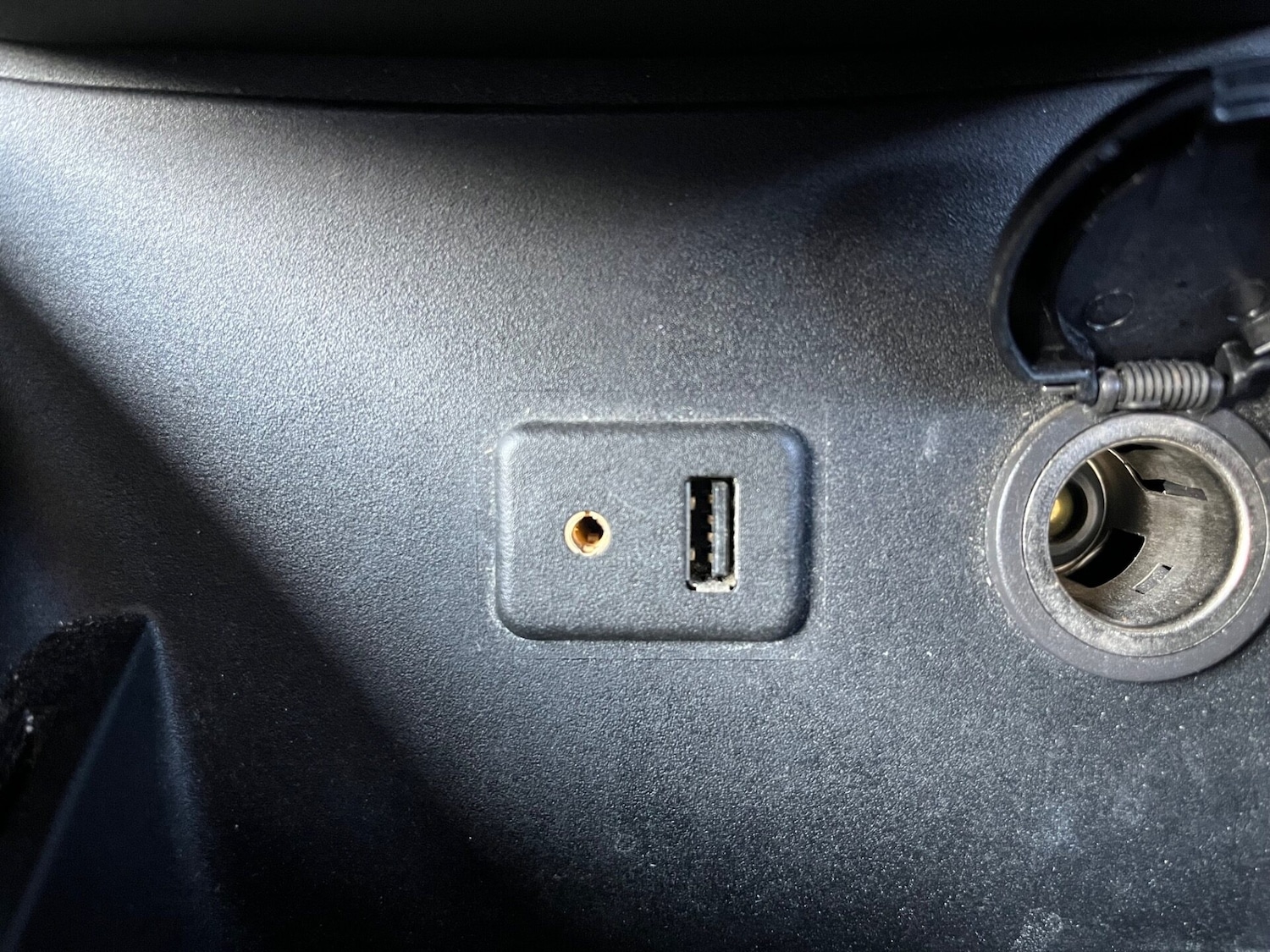 Used Vauxhall Corsa 2015 for sale - 76520122: Photo 21