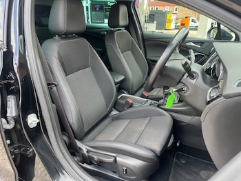 Used Vauxhall Astra 2019 for sale - 75423316: Photo