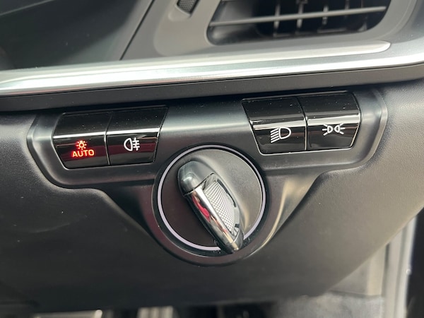 Used Porsche 911 2019 for sale - 75423318: Photo 33