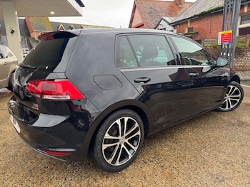 Used Volkswagen Golf 2014 for sale - 76558411: Photo