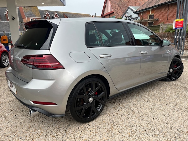 Used Volkswagen Golf 2017 for sale - 75461948: Photo 2