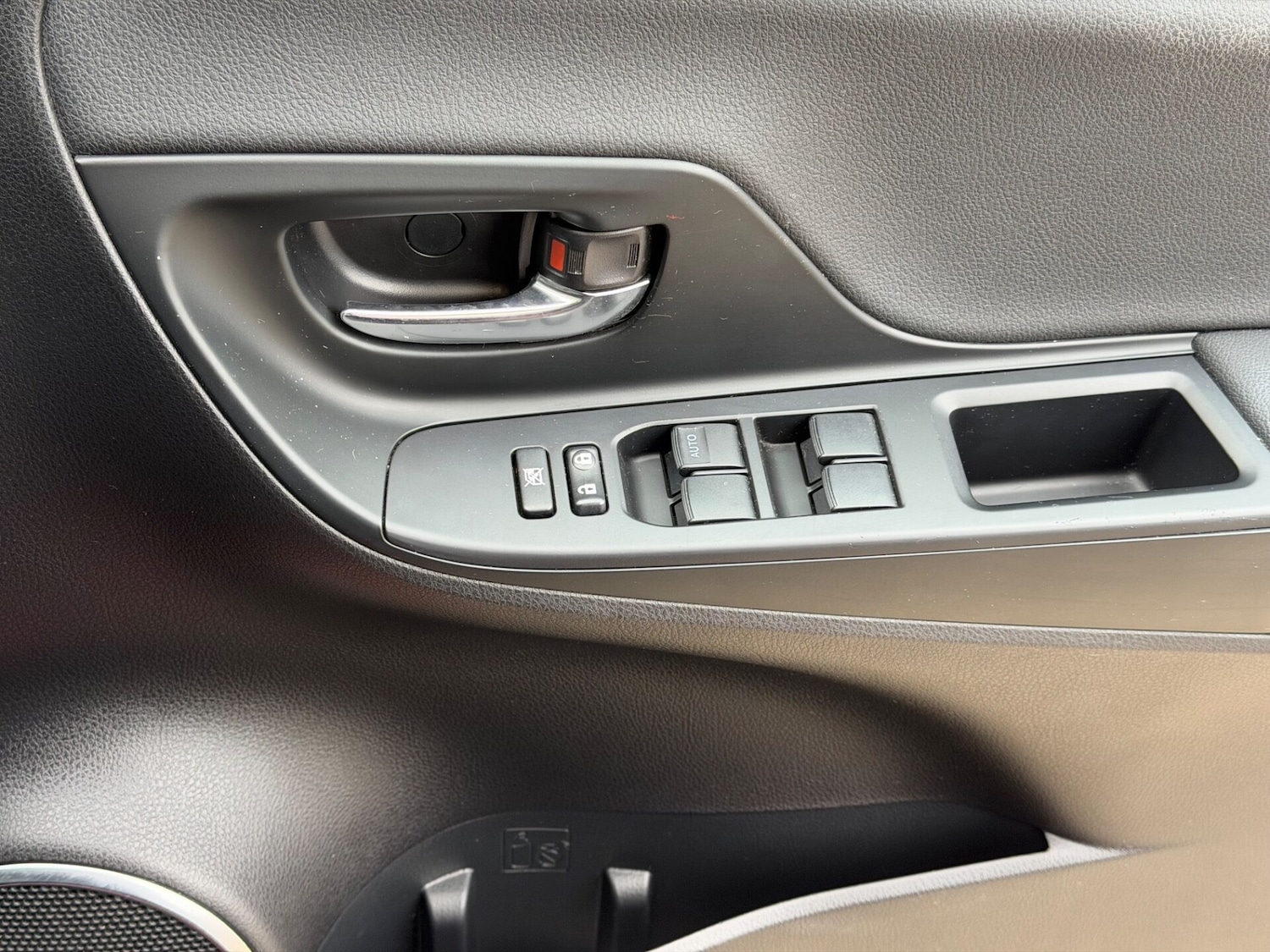 Used Toyota Yaris 2018 for sale - 78070116: Photo 34