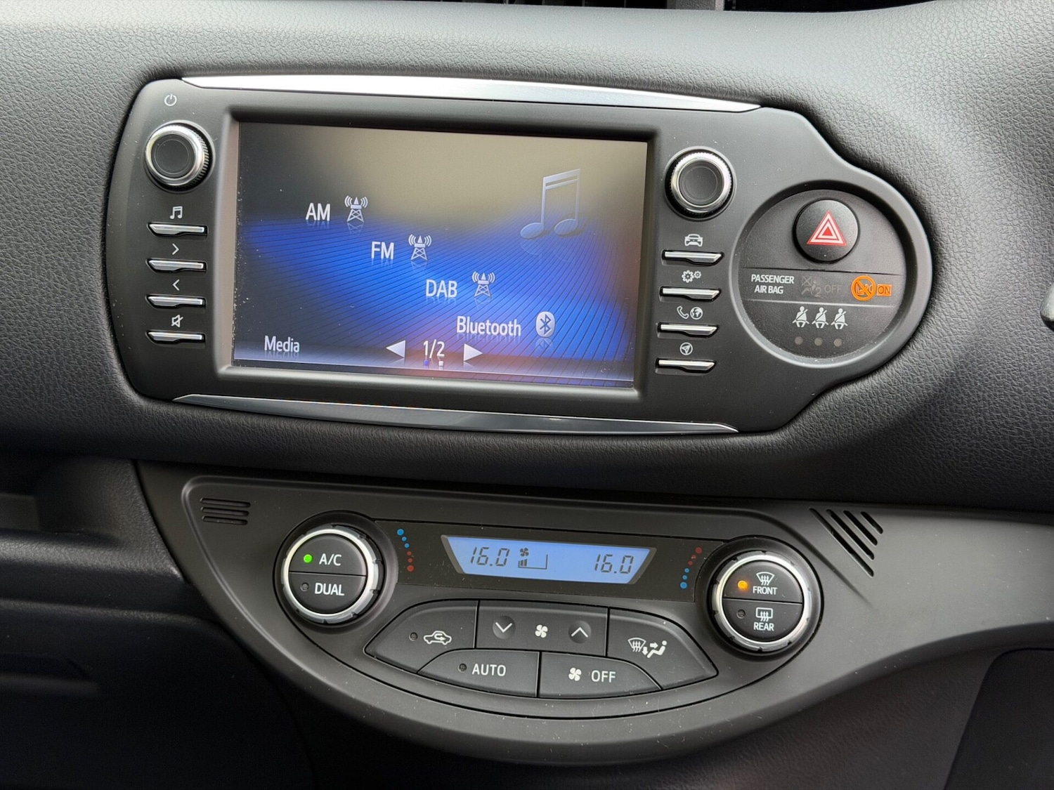 Used Toyota Yaris 2018 for sale - 78070116: Photo 38