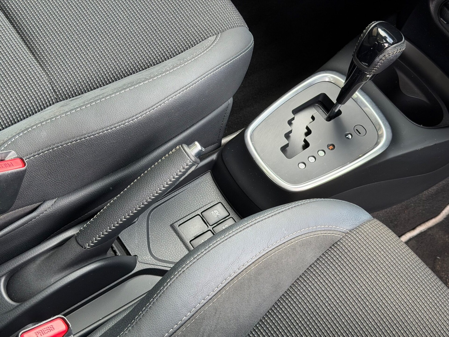 Used Toyota Yaris 2018 for sale - 78070116: Photo 41