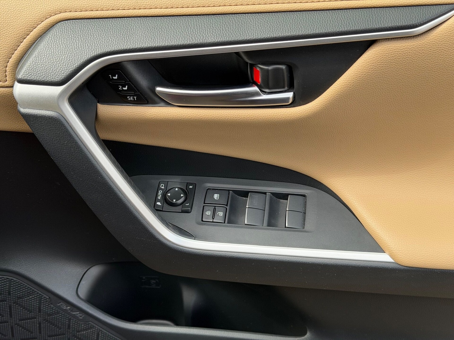 Used Toyota RAV4 2019 for sale - 78133199: Photo 18