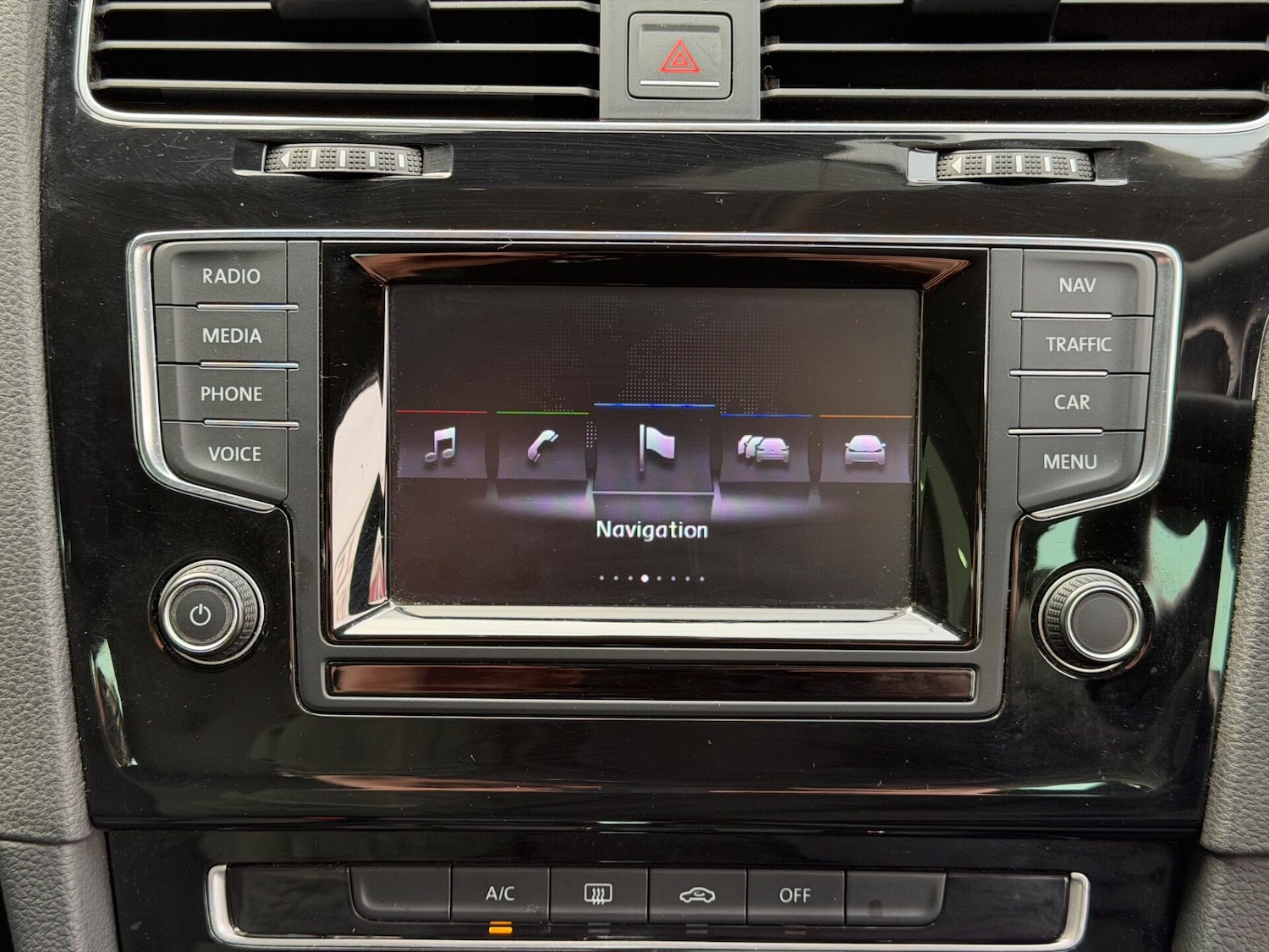 Used Volkswagen Golf 2014 for sale - 77651543: Photo 24