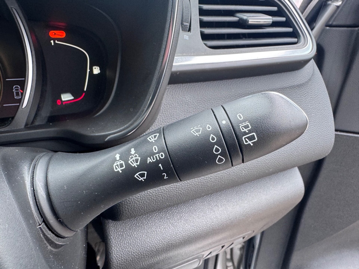 Used Renault Kadjar 2017 for sale - 77640267: Photo 16