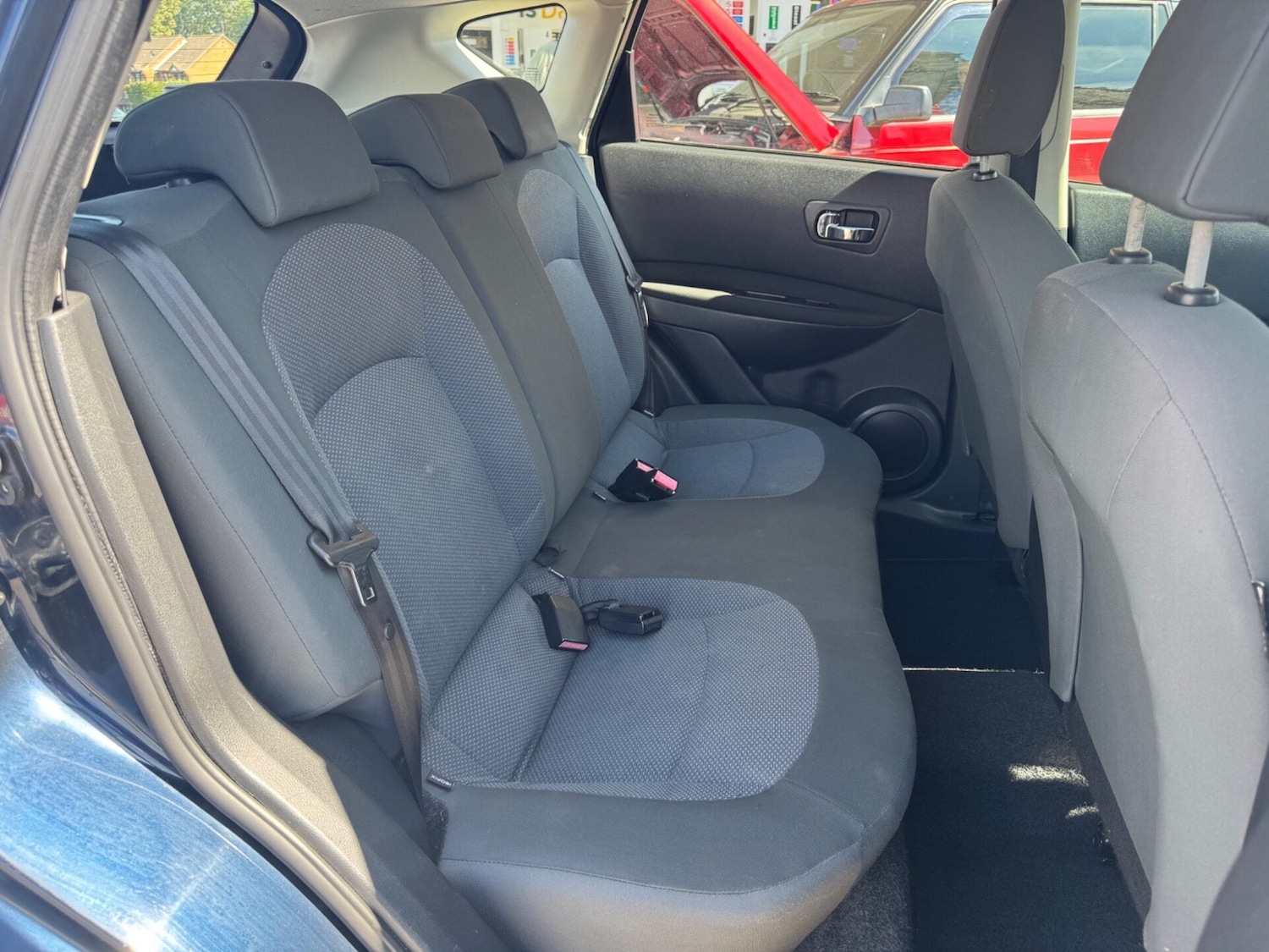 Used Nissan Qashqai 2011 for sale - 77533841: Photo 11