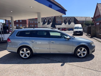 Used Volkswagen Passat 2011 for sale - 79126058: Photo