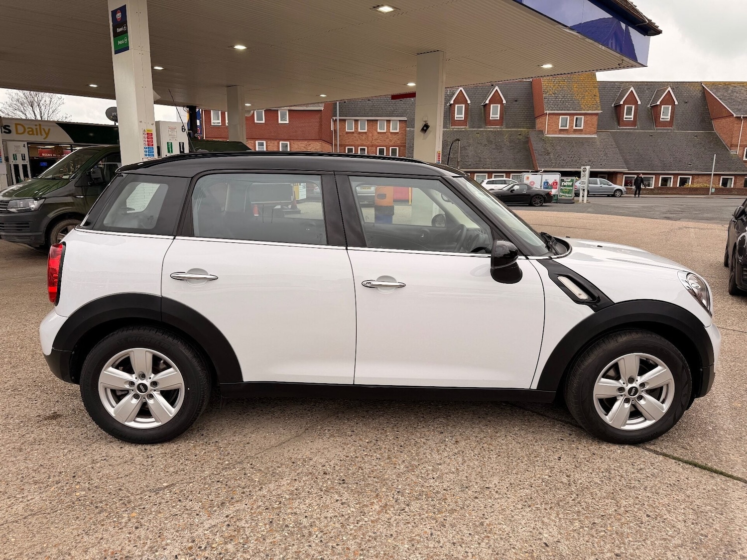 Used MINI Countryman 2015 for sale - 76922770: Photo 8