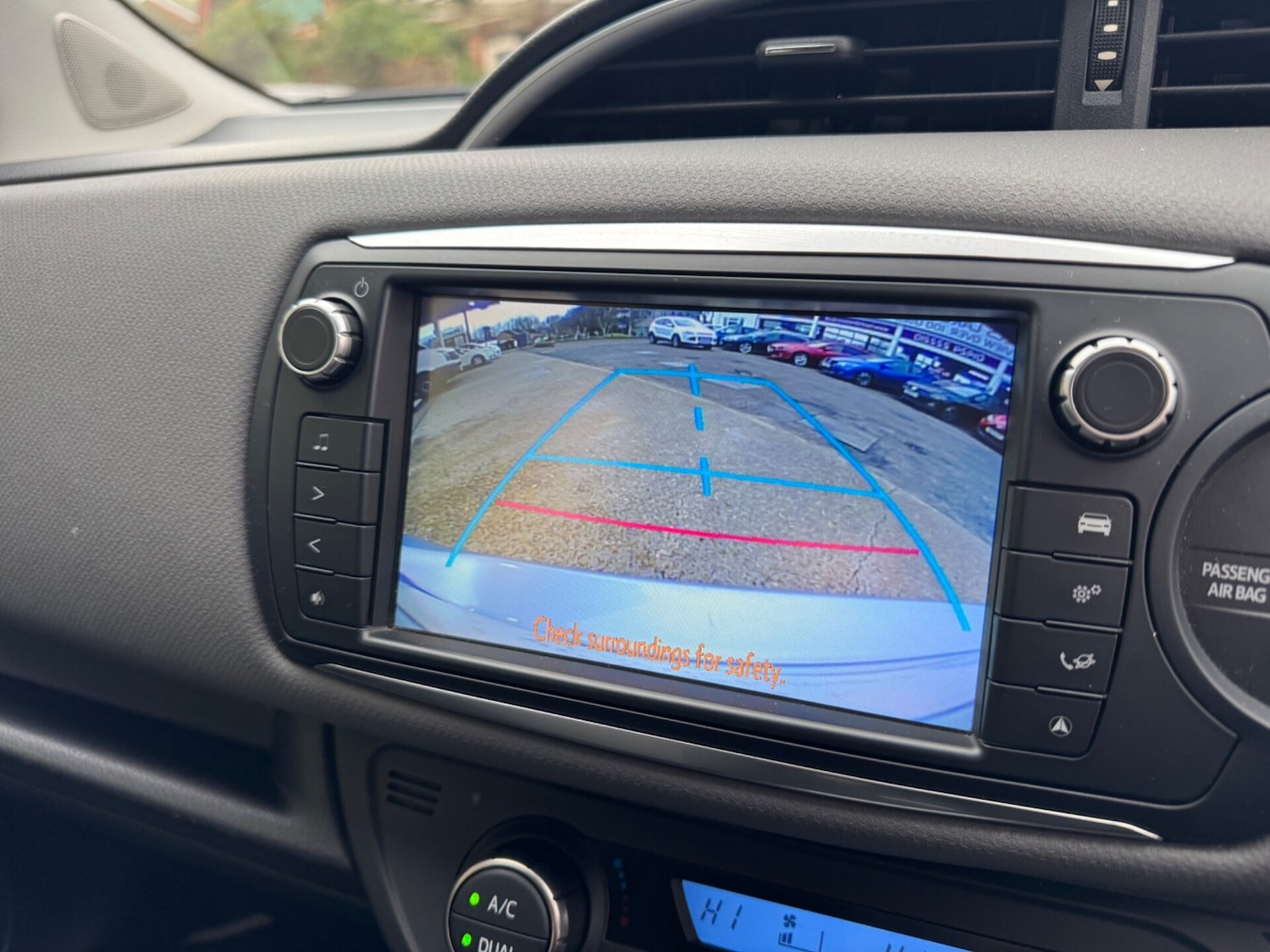 Used Toyota Yaris 2017 for sale - 76685599: Photo 23