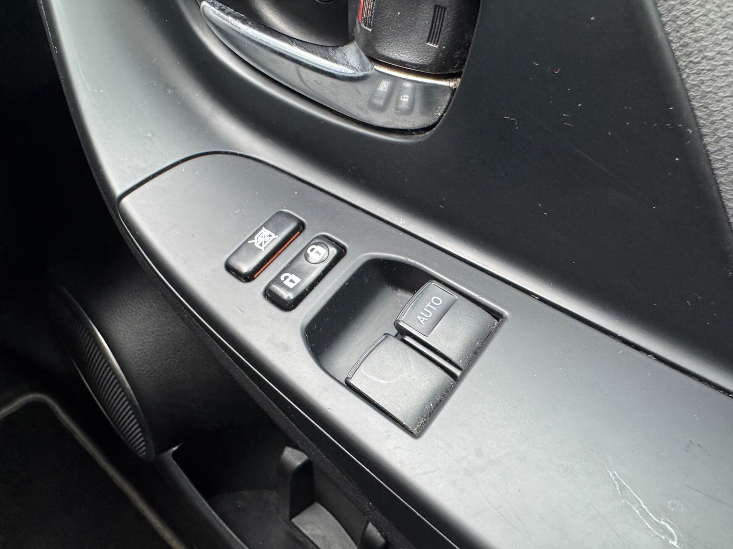 Used Toyota Yaris 2017 for sale - 76685599: Photo 24