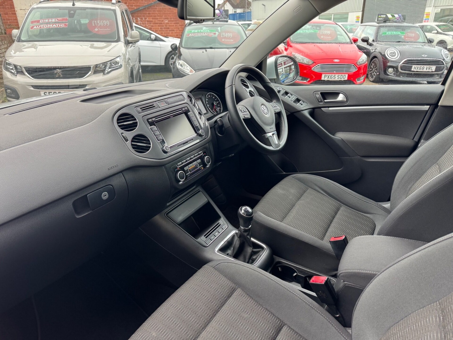 Used Volkswagen Tiguan 2011 for sale - 76156953: Photo 11