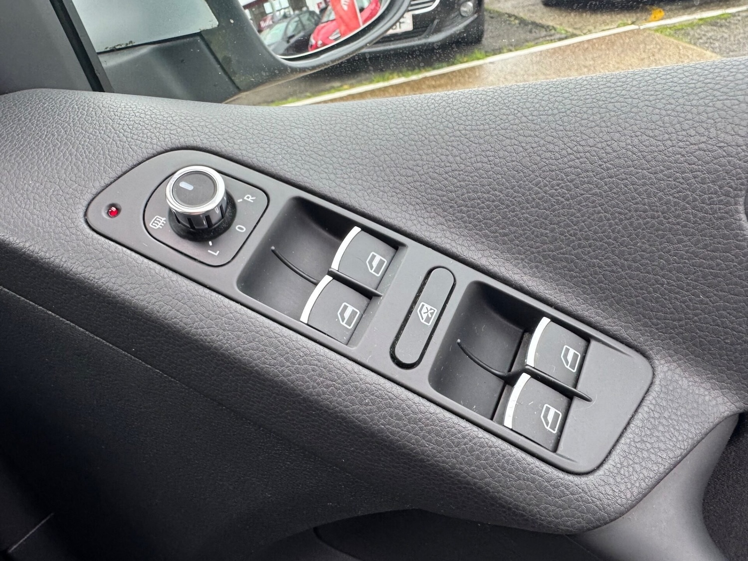 Used Volkswagen Tiguan 2011 for sale - 76156953: Photo 17